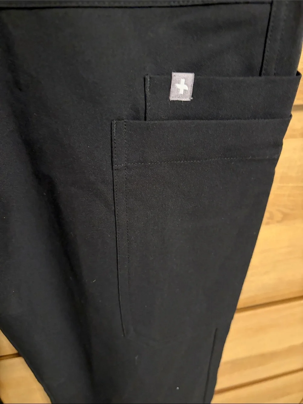 Figs Men's Black Drawstring Cargo Scrub Pants Size Large Short
